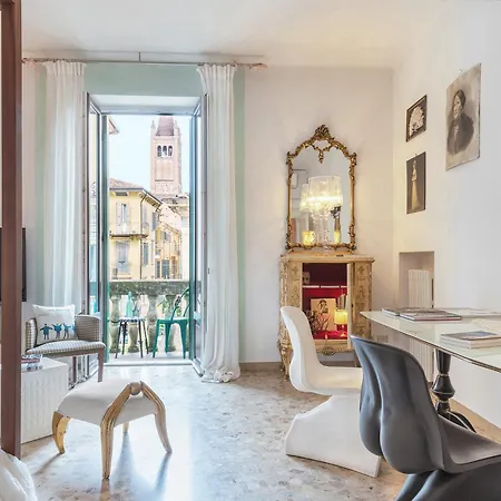 Billie's Flat White - Art & Design In Historic Centre 베로나