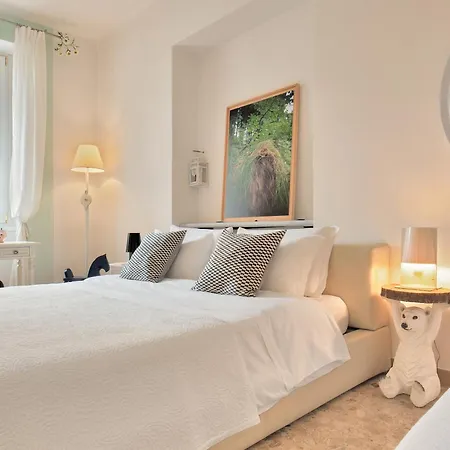 Billie's Flat White - Art & Design In Historic Centre