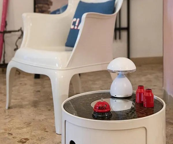 Billie's Flat White - Art & Design In Historic Centre