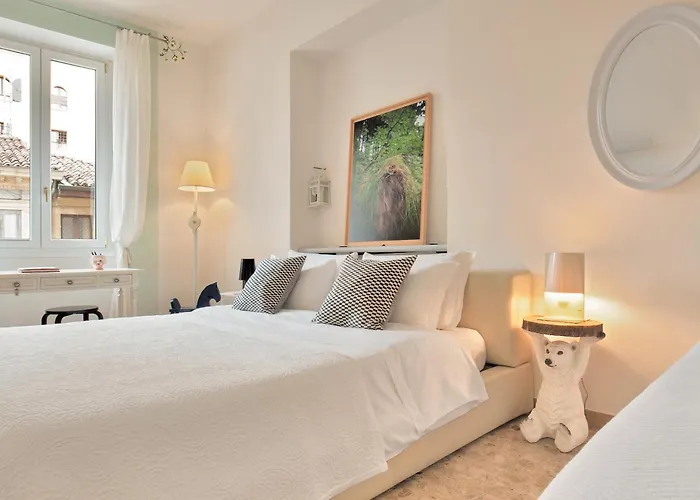 Billie's Flat White - Art & Design In Historic Centre