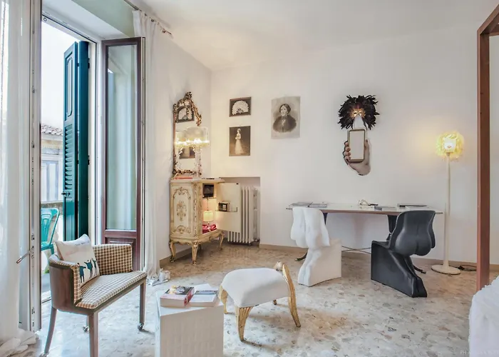 Billie's Flat White - Art & Design In Historic Centre Verona