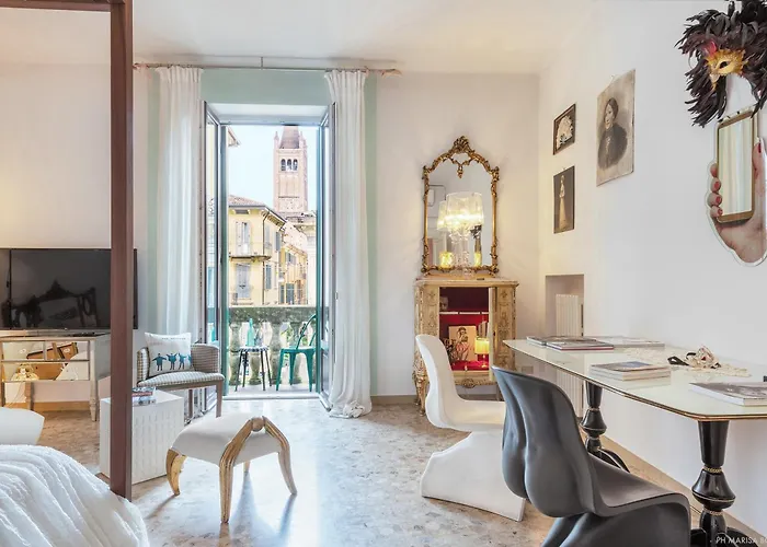 Billie's Flat White - Art & Design In Historic Centre Verona
